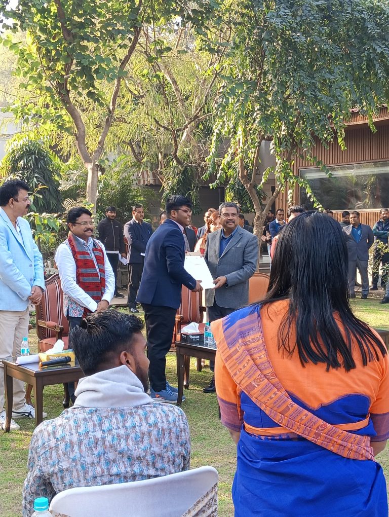Read more about the article Dinesh, the National Youth Ambassador